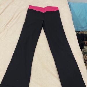 Victoria's Secret Sport Leggings with Pink and Black